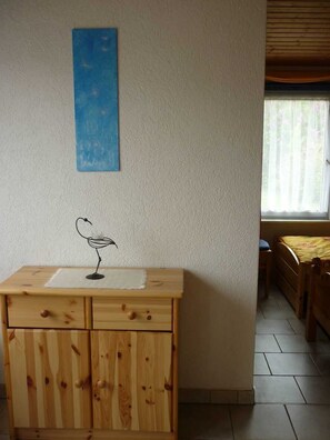 1 bedroom, travel crib, WiFi, bed sheets - Vacation cottage Weinhold, Germany (Barth)