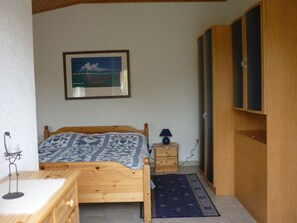 1 soverom, reiseseng for barn, wi-fi og sengetøy