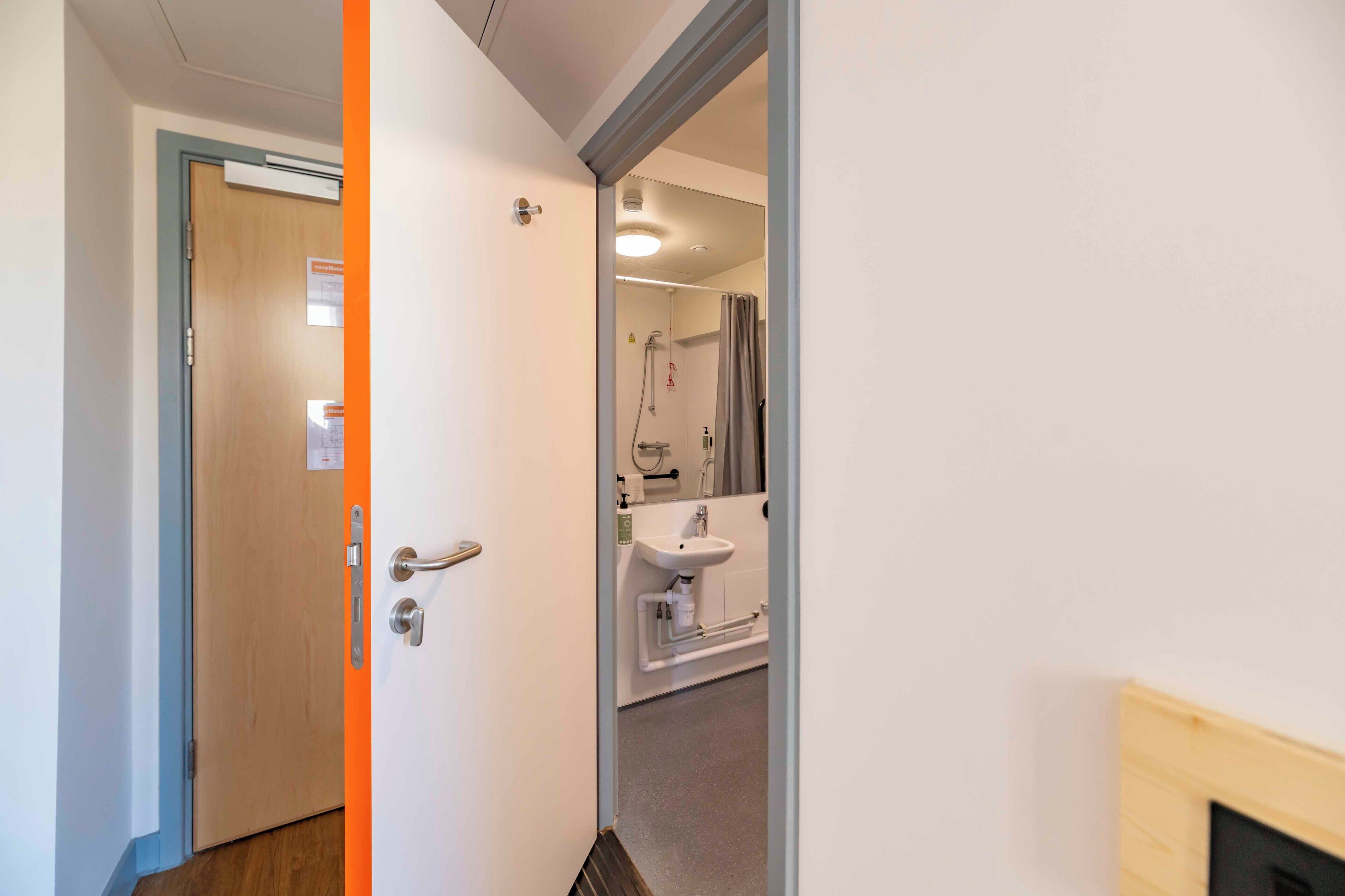 Photo - easyHotel Croydon