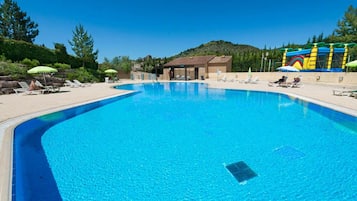 Outdoor pool, open 9:00 AM to 8:00 PM, pool umbrellas, sun loungers