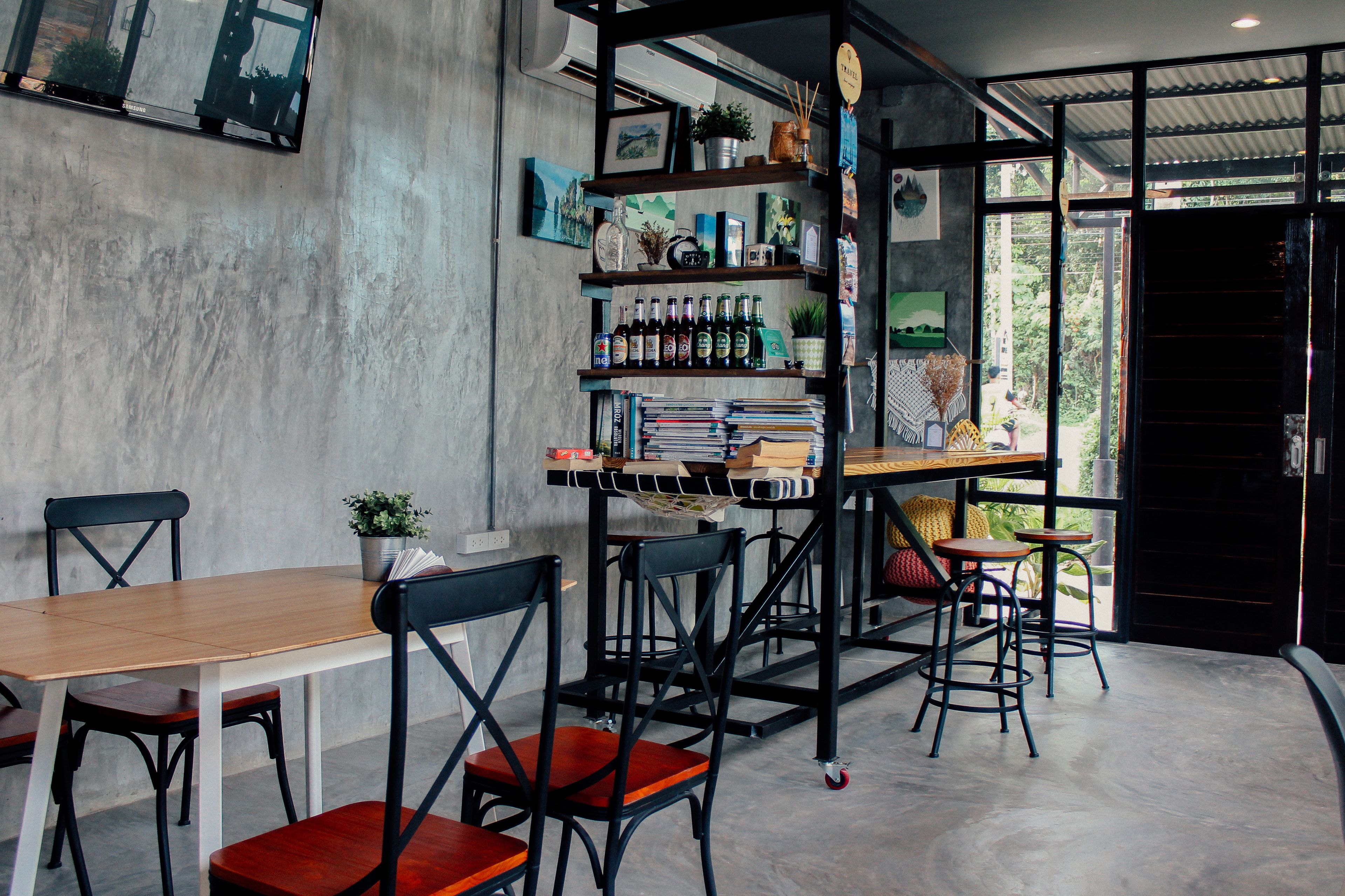 32-inch lcd tv with satellite channels, tv