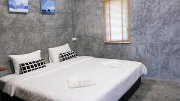 Standard Double Room with Garden View | Minibar, escritorio y wifi gratis