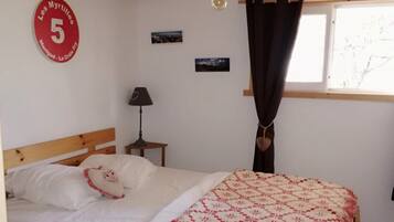 3 chambres, fer et planche à repasser, lit parapluie, Wi-Fi gratuit