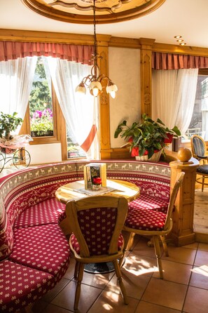 Lobby lounge - St Raphael (Pinzolo)