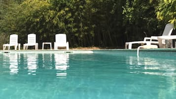 Chambres insonorisées, Wi-Fi gratuit, draps fournis
