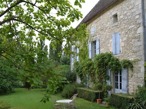 Sistema de insonorización, wifi gratis y ropa de cama