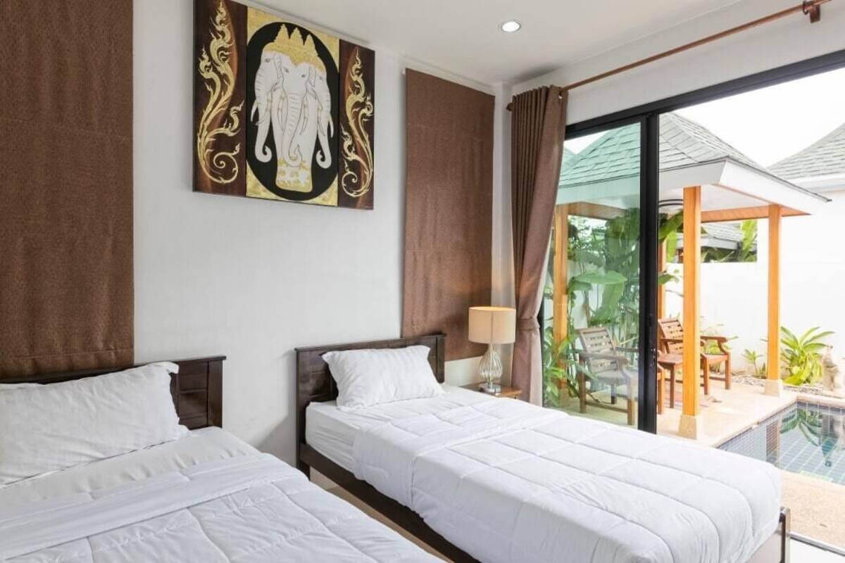 Deluxe Villa, 2 Bedrooms, Pool View | 2 bedrooms, in-room safe, soundproofing, WiFi (free)