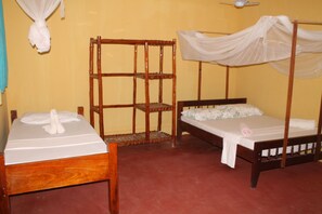 Desk, free WiFi, bed sheets
