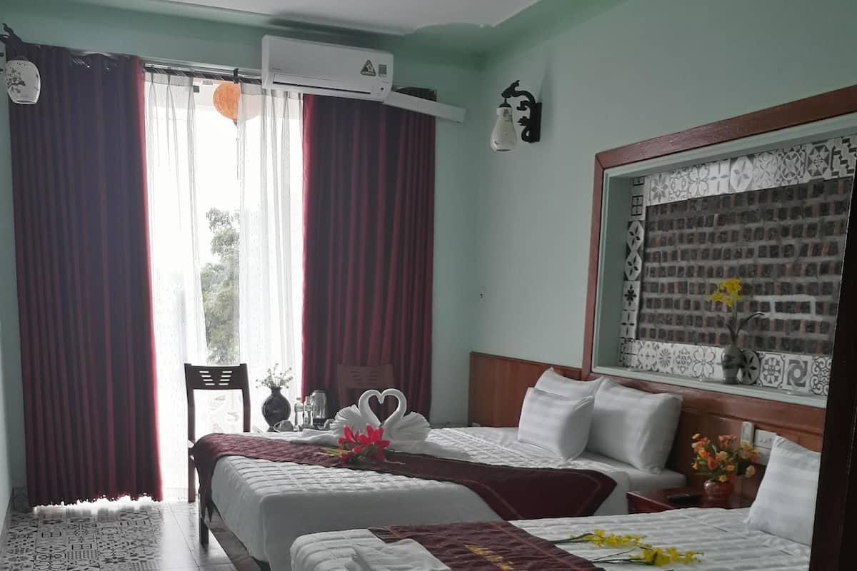 Double Room | Minibar, desk, soundproofing, free WiFi