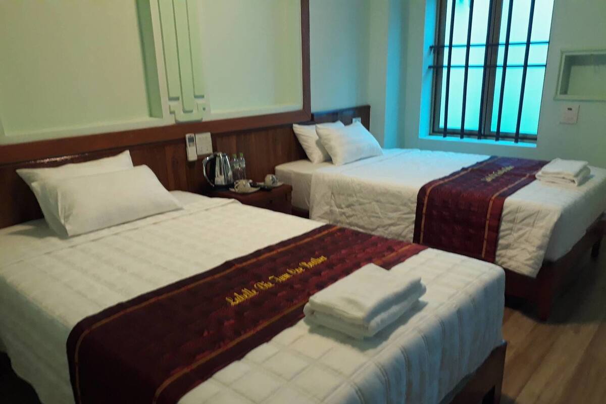 Twin Room, Shared Bathroom | Minibar, desk, soundproofing, free WiFi
