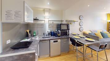 Fridge, microwave, oven, dishwasher