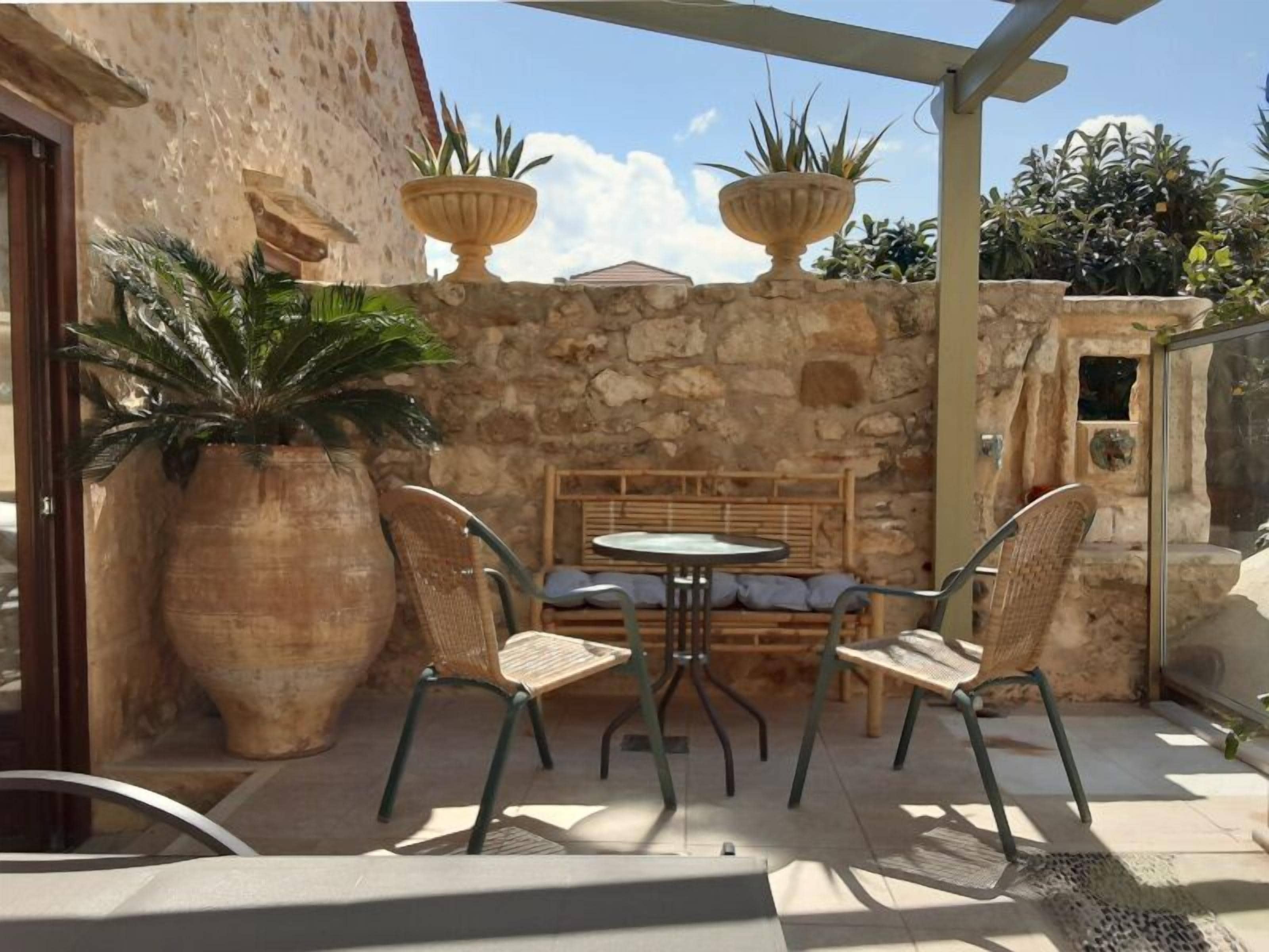 Terrace Suite with exterior Jacuzzi | Terrasse/Patio