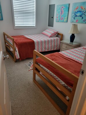3 slaapkamers, een strijkplank/strijkijzer, gratis wifi