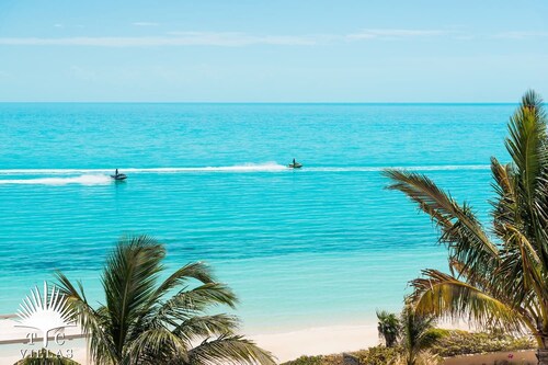 TC Villas -Conched Out -Family & Group Paradise w. Pool & Rooftop Terrace