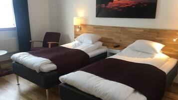 Standard Double Room | Desk, blackout drapes, iron/ironing board, free WiFi
