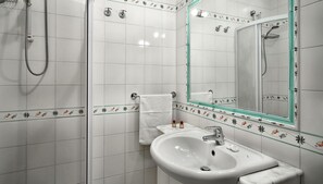 Apartment, 2 Bedrooms | Bathroom - Sorrento Urban Alpha (Sorrento)