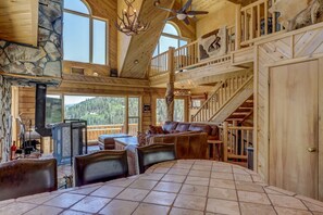 TV, peis, videospill og DVD-spiller