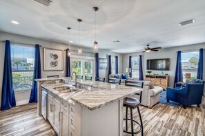 Interior - REUNION HOUSE: Stunning Crystal Beach Home with Private Pool and Gulf Views! (Destin)