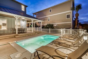 A heated pool - REUNION HOUSE: Stunning Crystal Beach Home with Private Pool and Gulf Views! (Destin)