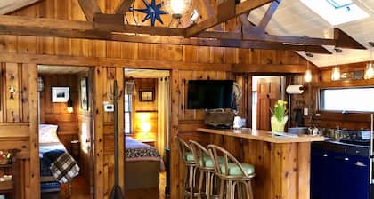 Compass Rose Cottage - Pasos para Flax Pond & Nature Trails