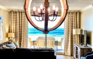 Smart TV, DVD player