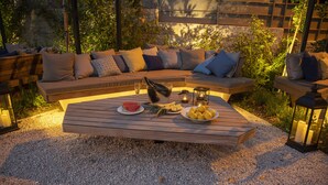 Area banquet outdoor