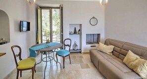 Apartment, 2 Bedrooms | Living area - Casa della Vecchina (Massa Lubrense)