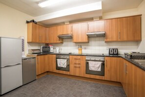 Shared kitchen - Metro Inns Teesside (Stockton-on-Tees)