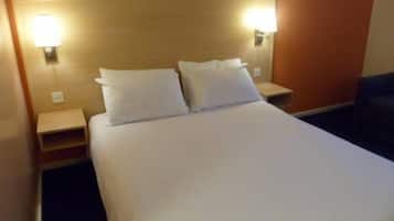 Chambre Double, salle de bains attenante