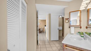 Dusch, hÄrtork och handdukar