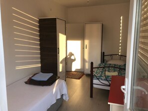 Standard Twin Room, 1 Bedroom, Smoking, Garden Area | 2 bedrooms, premium bedding, desk, free WiFi