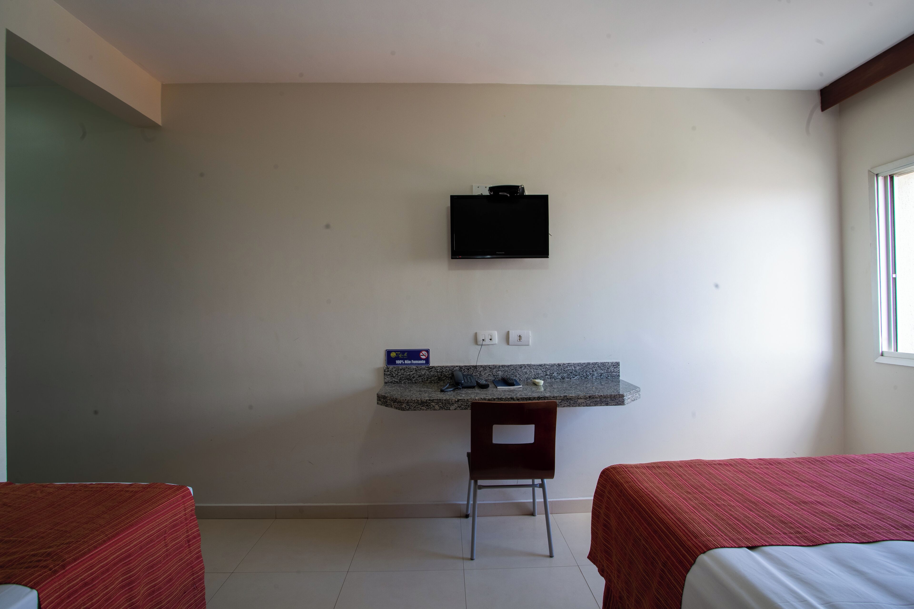triple room | minibar, desk, soundproofing, free wifi