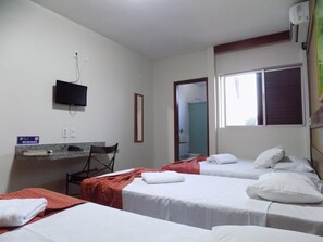 Minibar, desk, soundproofing, free WiFi - Hotel Apollo Inn Express (Uberlandia)