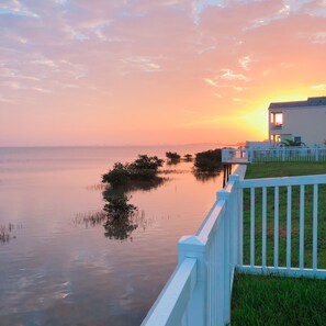 Property grounds - Bayfront Home ~close to beach~ Community pool~ hot tub ~ family friendly. (Port Isabel)