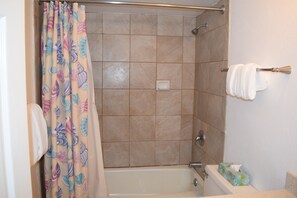 Combined shower/tub