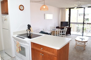 Fridge, microwave, oven, coffee/tea maker