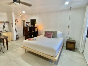Iron/ironing board, free WiFi, bed sheets - STUDIO Mezquite-LORETO-80, cozy and mexican detailed, in Downtown (Loreto)