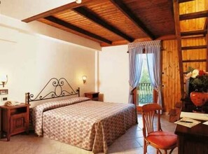 Premium-sengetøj, minibar, pengeskab på værelset, gratis Wi-Fi