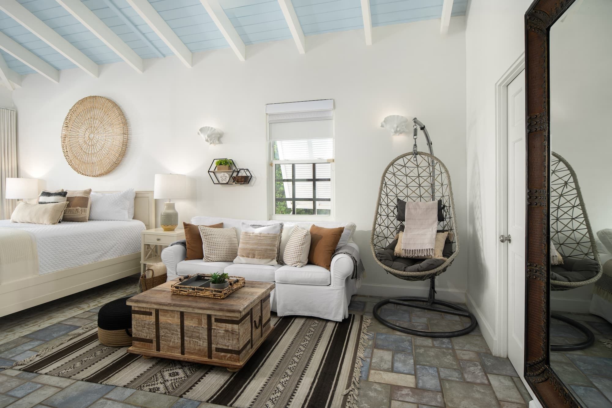 3 室のベッドルーム、セーフティボックス (室内)、アイロン / アイロン台、WiFi