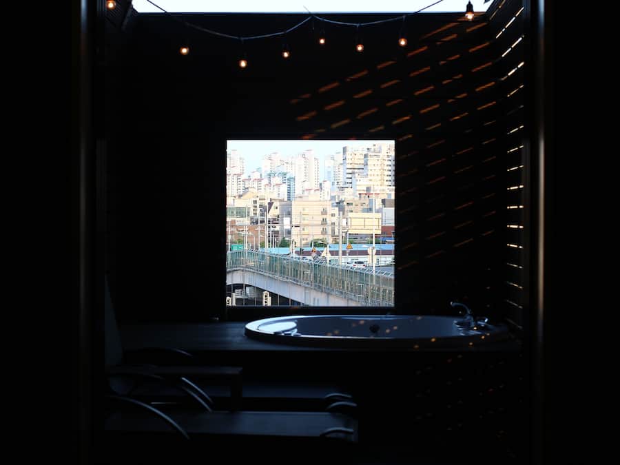 Rooftop (3rd Person Charge 20,000 KRW per person upon C/I,Same Gender Stay Only for 3or more guests) | Terrace/patio