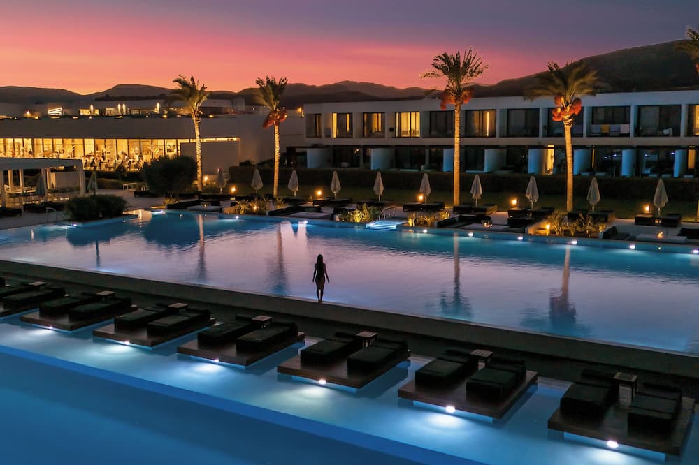 Gennadi Grand Resort