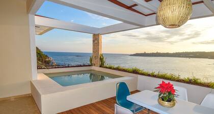 Beachfront Penthouse W/ Amazing Views