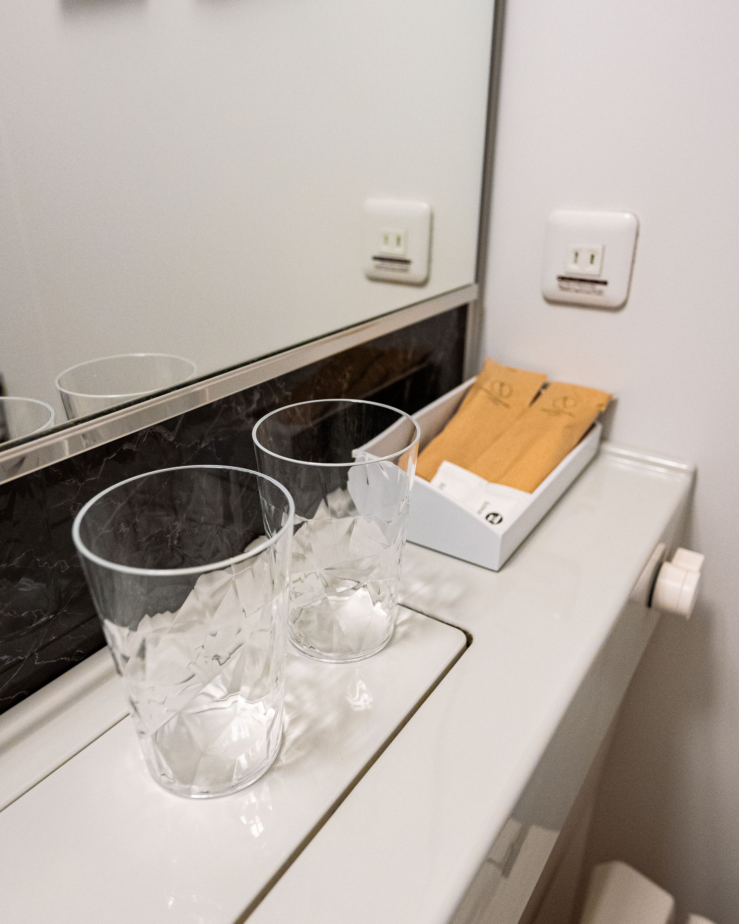 in-room safe, desk, laptop workspace, blackout curtains