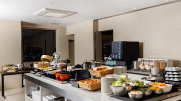 Frukost med självservering varje dag (JPY 1800 per person)
