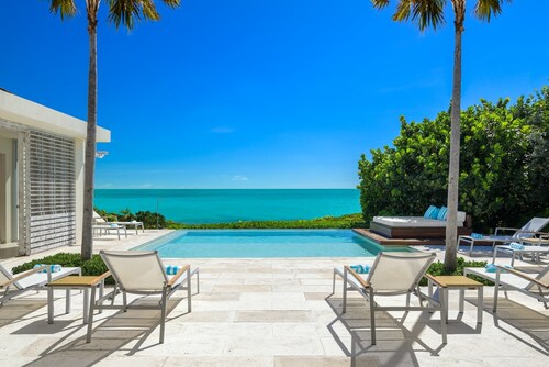 TC Villas -Aguaribay -Family Retreat w. Pool, Cinema & Attendant Service