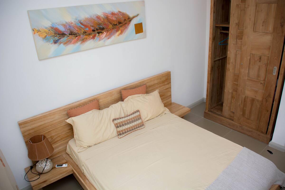 Familienapartment, 3 Schlafzimmer, Gartenblick, zum Garten hin | 3 Schlafzimmer, Zimmersafe, Schreibtisch, Bügeleisen/Bügelbrett