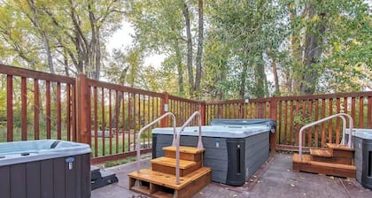 Teton Creek 3-BR Retreat – Ski, Parks & Serenity