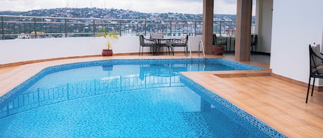 Indoor pool, outdoor pool