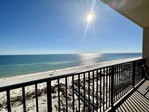 Schöne Wohnung im 8. Stock mit herrlichem Blick und nur wenige Schritte von Flora-Bama!