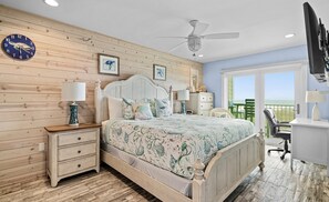 3 bedrooms, desk, iron/ironing board, travel crib
